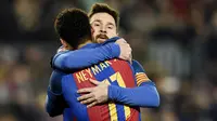 Sayang trio ini bubar pada musim panas 2017 setelah Neymar memilih hengkang ke Paris Saint-Germain dengan status pemain termahal dunia. (AFP/Lluis Gene)
