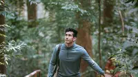 Atletis Abis, 4 Potret Anas Khalid Kakak Aisar Khaled yang Hobi Adventure dan Olahraga