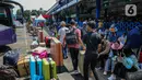 Hal itu dikarenakan sebagian masyarakat memilih untuk mudik lebih awal guna menghindari kepadatan. (Liputan6.com/Faizal Fanani)