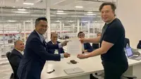 Presiden Direktur PT Bakrie and Brothers Tbk (BNBR) Anindya Bakrie bertemu dengan CEO Tesla Elon Musk (Foto: PT Bakrie and Brothers Tbk)