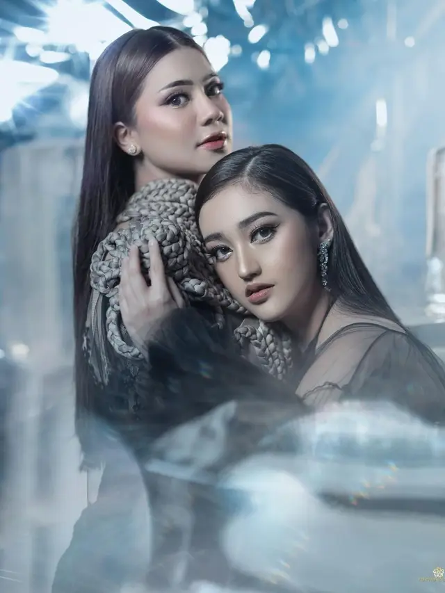 6 Pemotretan Ranty Maria Bareng Felicya Angelista Bertema Stone Cold Quuen