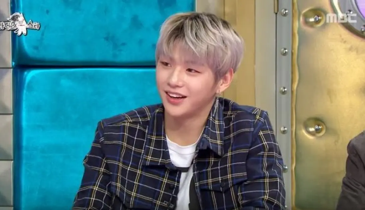 Pada pesan video itu, idol kelahiran 10 Desember 1996 ini mengucapkan terima kasih kepada para penggemar Wanna One yang selalu memberikan dukungan. (Foto: Soompi.com)