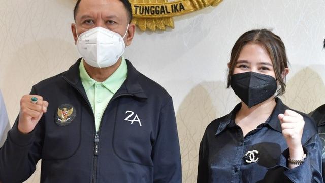 Pemilik Persikota Tangerang, Prilly Latuconsina dan Menpora Zainudin Amali
