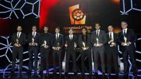 Para Pemain La Liga Spanyol saat meraih penghargaan  LFP (Spanish Professional League) 2014-2015 di Barcelona, Selasa (1/12/2015) dini hari WIB. (photo/LaLiga.es)