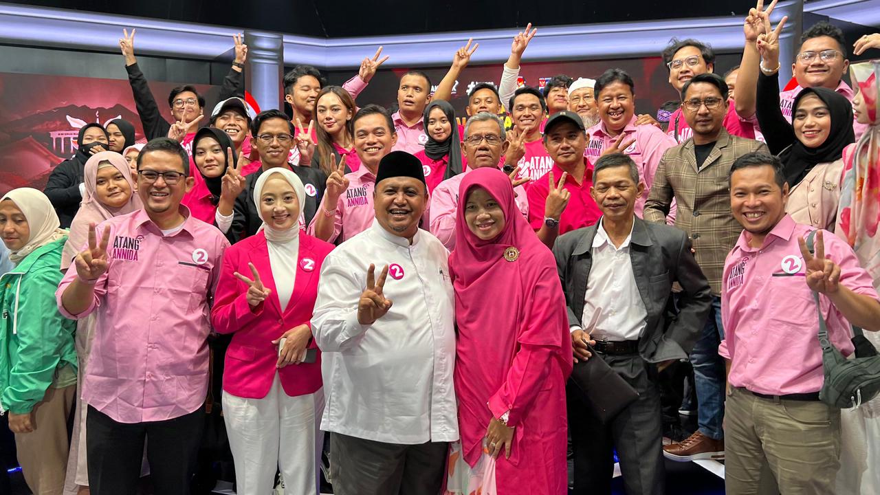 Pasangan Calon Walikota dan Wakil Walikota Bogor Atang Trisnanto-Annida Allivia.