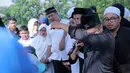 Ayah Narji meninggal pada Minggu (8/5/2016), dalam usia 88 tahun di Rumah Sakit Sari Asih, Ciputat, Tangerang Selatan lantaran penyakit komplikasi yang telah lama dideritanya. (Adrian Putra/Bintang.com)