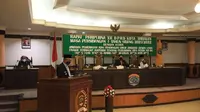 Wali Kota Tarakan, dr. H. Khairul, M.Kes menyampaikan jawaban pemerintah atas pandangan umum anggota DPRD Kota Tarakan