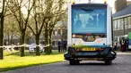 WePod, minibus tanpa pengemudi saat melakukan uji coba di Wageningen, Belanda , Kamis (28/1). Minibus bertenaga listrik itu merupakan yang pertama kalinya di seluruh dunia (Robin Van Lonkhuijsen/ANP/AFP)