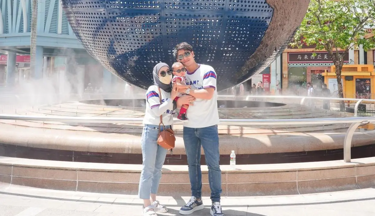 <p>Baby L belum genap setahun, namun Lesti Kejora dan Rizky Billar sudah mengajaknya ke luar negeri. (Foto: Instagram/@rizkybillar)</p>