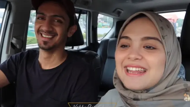 6 Momen Vebby Palwinta dan Suami Ungkap Jenis Kelamin Buah Hatinya