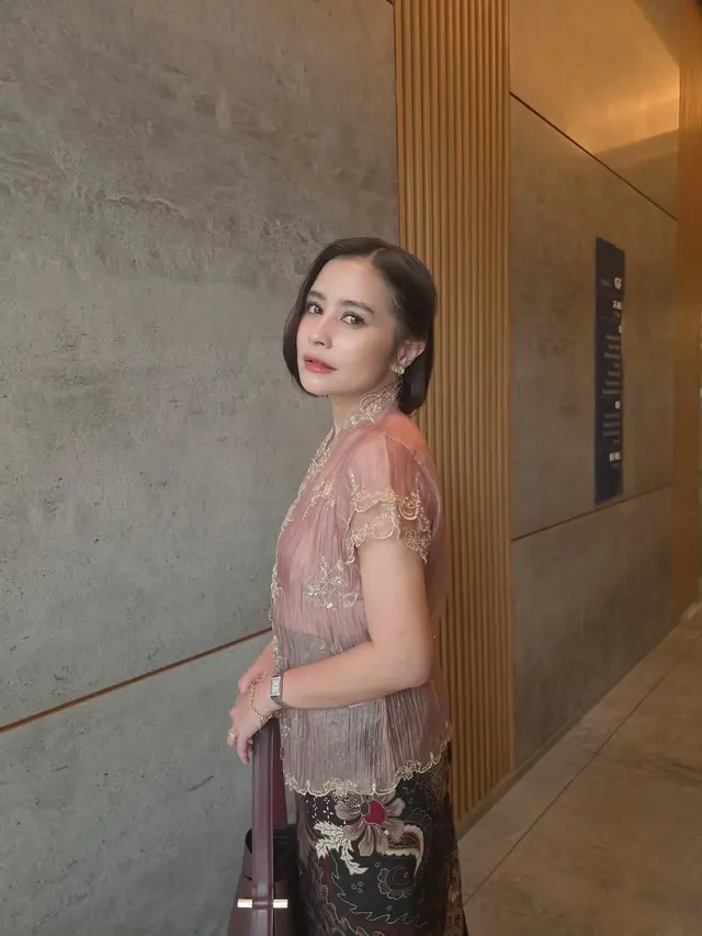 Prilly Latuconsina