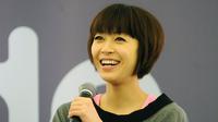 Utada Hikaru, penyanyi asal Jepang saat di New York pada Maret 2009. (AFP/Brad Barket)