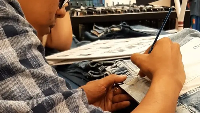 [Fimela] Pepe Jeans London