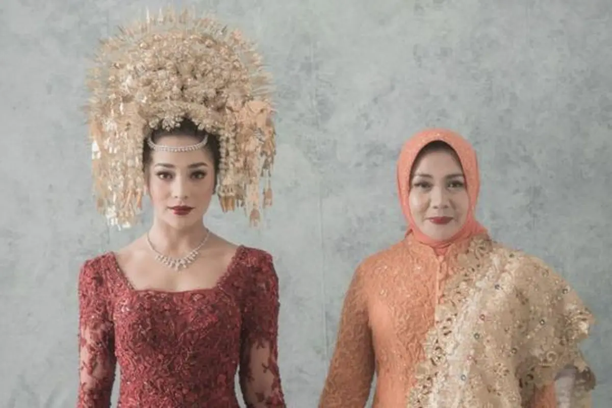 Inspirasi Kebaya ala Nikita Willy (credit: instagram/nikitawillyofficial94)