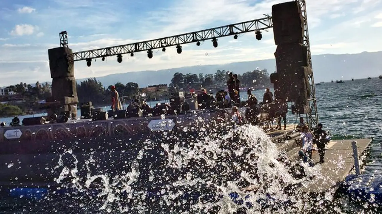 Konser Kemerdekaan Pesona Danau Toba 2016 “Ledakkan” Parapat
