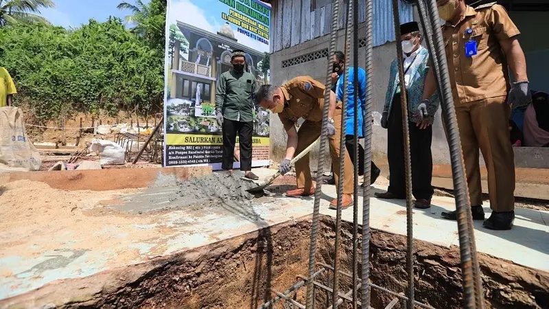 Wali Kota Khairul Hadiri Peletakan Batu Pertama Pembangunan Masjid El-Juhud Quranic Center