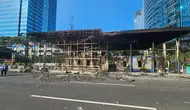 Total sebanyak tujuh gerbang tol dibakar massa pada aksi demo di Jakarta Jumat 29 Agustus 2025 . (Dok. Jasa Marga)