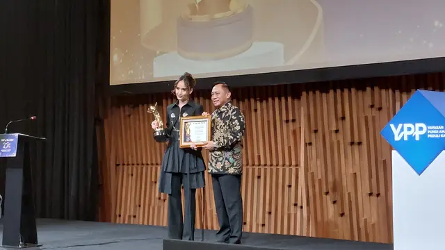 Cinta Laura Raih Most Inspiring Millenial di YPP Awards, Ajak Kolaborasi dalam Kegiatan Sosial