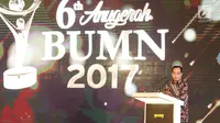 Menteri Perhubungan (Menhub) Budi Karya Sumadi menyampaikan sambutan pada malam Anugerah BUMN 2017  di Jakarta, Jumat (15/9).  Dewan Juri Anugerah BUMN Awards 2017 diketuai oleh Tanri Abeng. (Liputan6.com/Angga Yuniar)