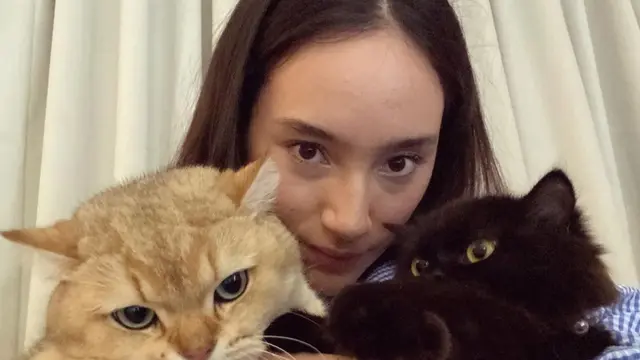Potret Tatjana Saphira Gemas Saat Main Sama Kucing Peliharaan, Curi Perhatian