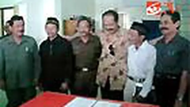 Pemkab Karang Anyar Bekukan Ahmadiyah