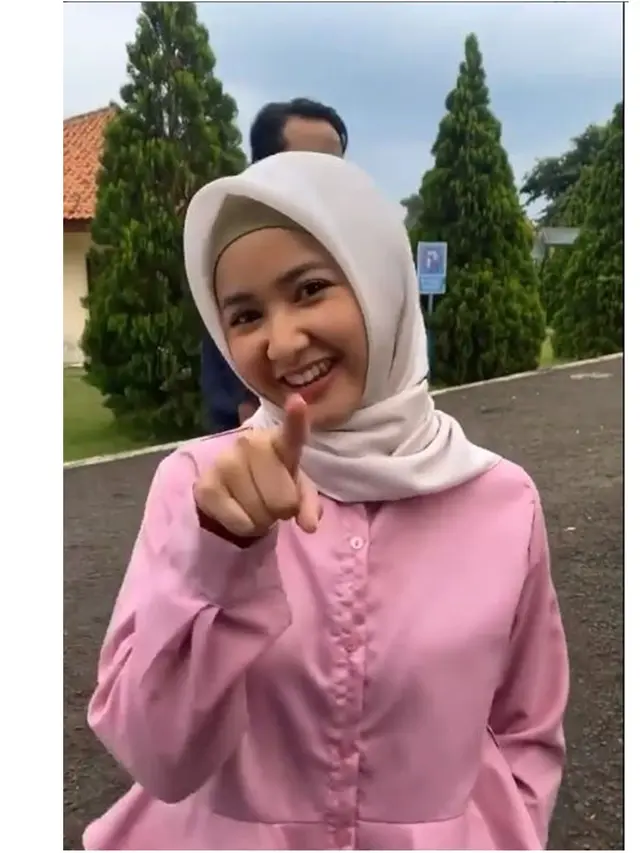 6 Potret Pemeran Wanita Sinetron Trio Gabut Kursus Iman Pakai Hijab, Memesona