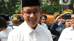 Kedatangan Anies Baswedan di DPW PKB Jakarta untuk mengikuti acara Tasyakuran Harlah PKB ke-26. (Liputan6.com/Angga Yuniar)