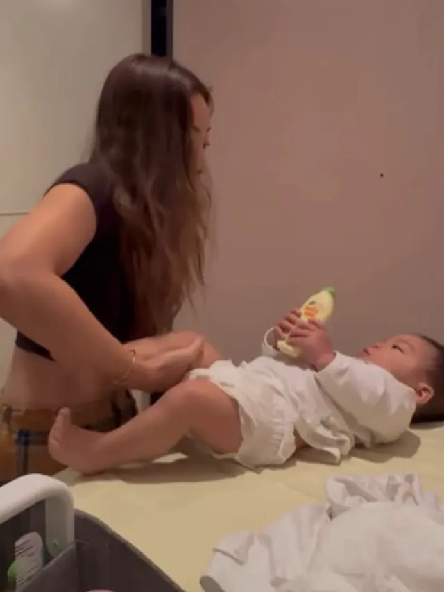 Nikita Willy dan rutinitas pagi bersama buah hati (Instagram/nikitawillyofficial94)