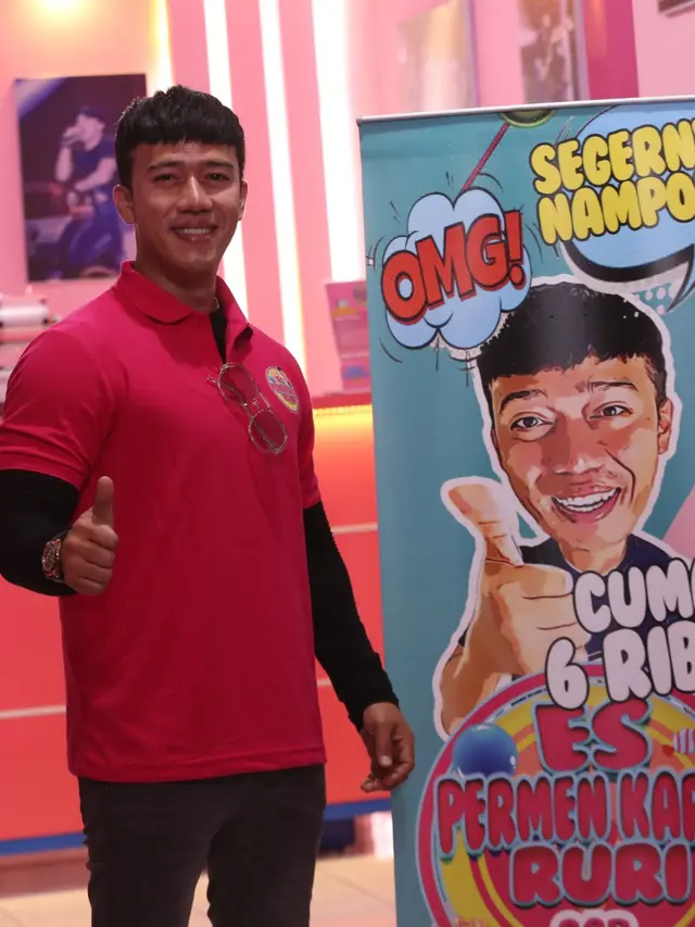 Ruri Repvblik membuka bisnis baru Es Permen Karet