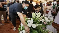 Baru Terasa Kehilangan, Ivan Gunawan Kenang Sosok Mendiang Ayahnya