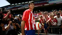 Pada awal musim 2006/2007 ia pindah ke Atletico Madrid dengan mahar senilai 23 juta euro dan berstatus sebagai salah satu pemain muda terbaik di dunia. (AFP/Bru Garcia)
