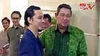 Presiden Yudhoyono menerima lima relawan Indonesia yang sempat ditahan militer Israel. Presiden berharap ketujuh relawan lain bisa segera pulang. 