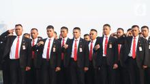 Angota Paspampres mengikuti apel pasukan TNI-Polri untuk pengamanan pelantikan Presiden dan Wakil Presiden terpilih di Silang Monas, Jakarta, Kamis (17/10/2019). Sebanyak 31 ribu personel gabungan TNI-Polri akan diterjunkan untuk mengamankan pelantikan pada 20 Oktober 2019. (merdeka.com/Imam Buhori)