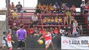 Sambil menunggu giliran bertanding, para pemain U-11 melihat tim lain bertanding dan mempelajari taktiknya dalam Liga Bola Indonesia di Sabnani Park, Tangerang Selatan, Minggu (16/10/2016). (Liga Bola Indonesia)