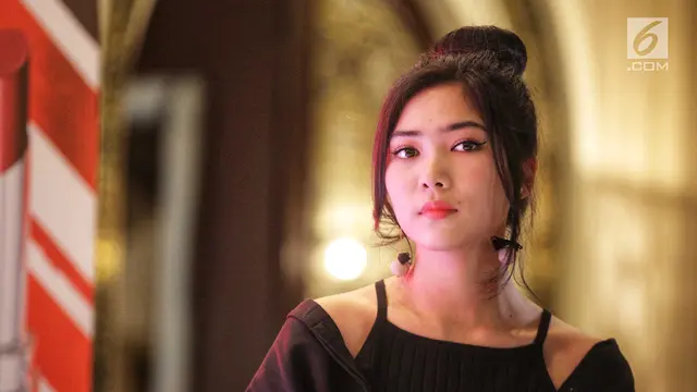 Lewat Lipstik, Isyana Sarasvati Bisa Mengekpresikan Diri