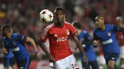 Gelandang asal Brasil ini musim lalu tampil memukau saat dipinjamkan dari Benfica ke klub Turki, Besiktas. (AFP/Patricia De Melo Moreira)