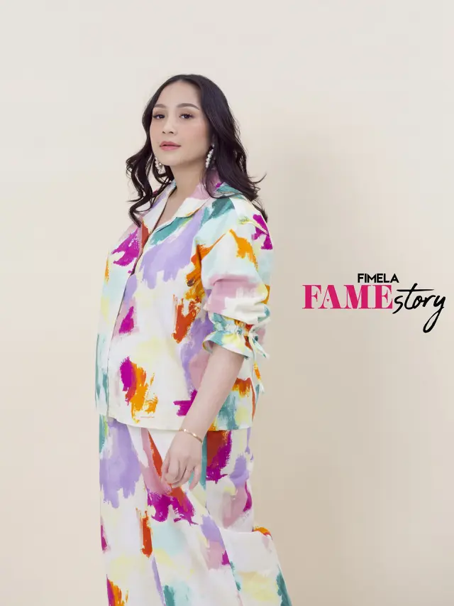 Famestory Nagita Slavina.