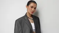 Michelle Halim, influencer Indonesia yang dituding lakukan body shaming pada model Victoria's Secret. (dok. Instagram @micellehalim/https://www.instagram.com/p/CKdDWhOhmNs/)