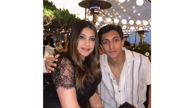 6 Potret Ulang Tahun Sarah Azhari di Amerika, Dirayakan Bareng Kakak dan Adik