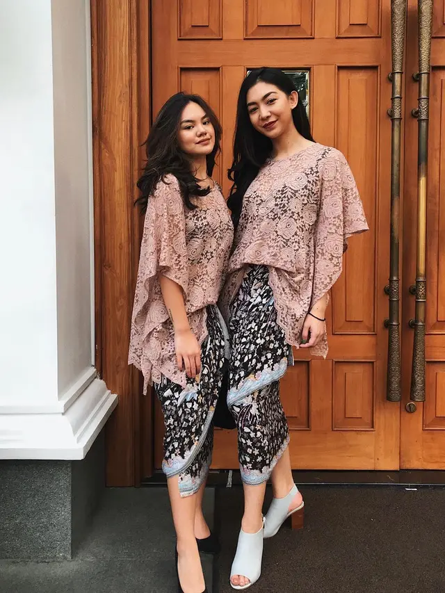 6 Potret Shafa Harris dan Shania Salsabila, Kakak Pertama yang Blasteran Jerman