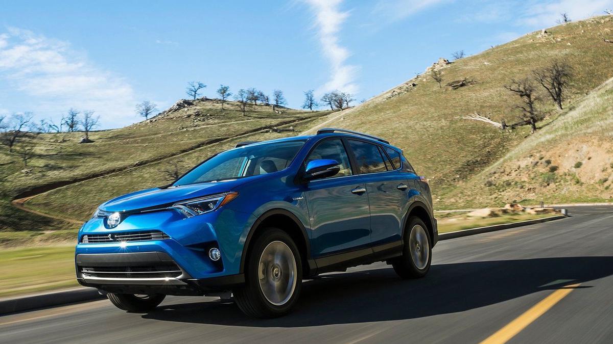 Toyota RAV4 Bakal Punya Varian TRD?