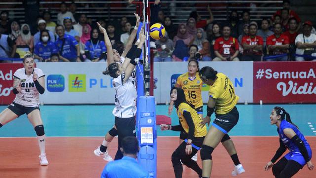 Foto: Jakarta BIN Berikan Kekalahan Perdana Bandung Bjb Tandamata di Final Four PLN Mobile Proliga 2023