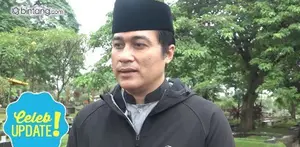 Adjie Pangestu hadir di pemakaman Ayahanda dari mantan istrinya, Annisa Trihapsari.