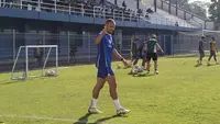 Bek asing baru Persib Bandung asal Brasil, Gustavo Franca. (Bola.com/Erwin Snaz(