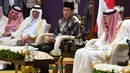 Presiden Joko Widodo dan Raja Arab Saudi, Salman bin Abdul Aziz al-Saud, menggelar pertemuan dan dialog dengan 28 tokoh agama di Hotel Raffles, Kuningan, Jakarta, Jumat (3/3). (Biro Pers Setpres/Laily Rachev)