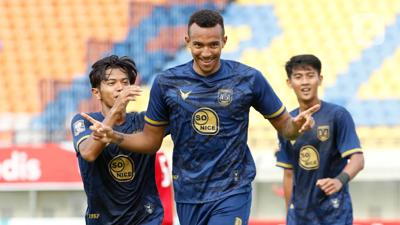 Persela Lamongan Bermain Imbang Atas Persik Kediri 2-2