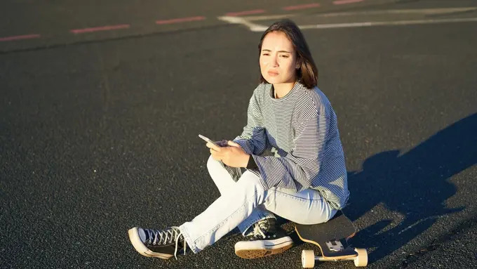 Kebiasaan-kebiasaan yang bisa menyebabkan tidak bahagia (Foto/Sumber: Freepik)