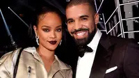 Walapun Drake sudah menyatakan cinta, belum ada pernyataan resmi apakah dirinya dan Rihanna resmi pacaran. 