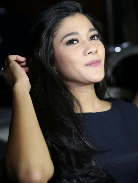 Tidak ingin rumah tangga yang dibangun gagal, ia banyak belajar dari kegagalan pernikahan orangtuanya. Perempuan 28 tahun itu lebih hati-hati saat dirinya memutuskan menikah. (Deki Prayoga/Bintang.com)