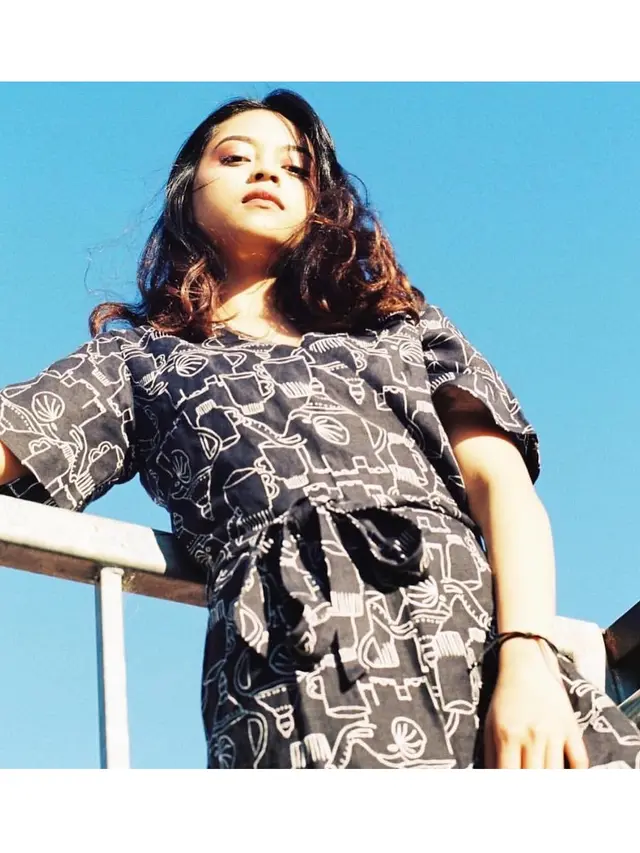 6 Pesona Sakina Tama, Putri Wishnutama yang Modis Abis